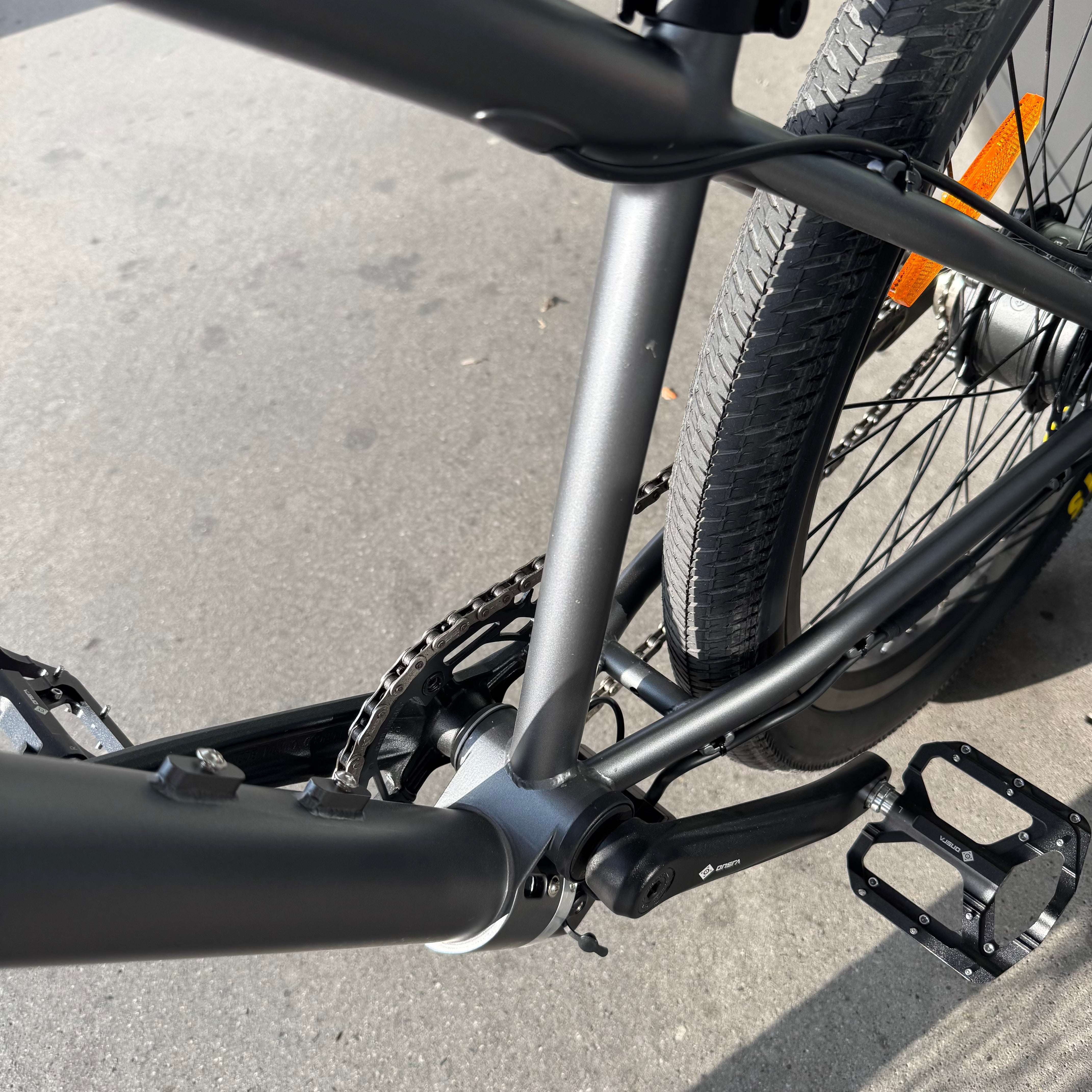 Used VANDAL Electric Bike demo unit – like new condition with 200km, no scratches, full 2-year warranty included.