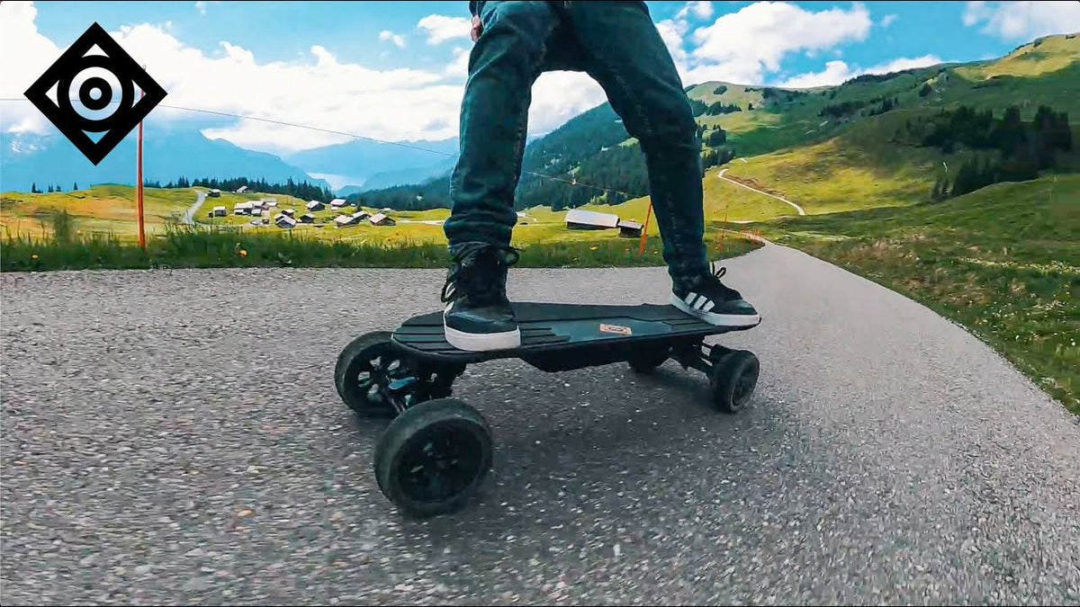 ONSRA Challenger AT elskateboard på en bergsväg, videoförhandsvisning