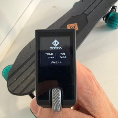 CHALLENGER 2.0 Flagship Store Demo – 25km – Like New with Full 2-Year Warranty
