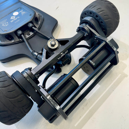 Skateboard électrique ONSRA BLACK Carve 3 PRO – Reconditionné comme neuf – Roues en caoutchouc de 115 mm