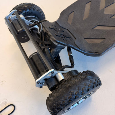 USED VELAR 2.0 Belt Drive – Store Demo | Only 176 km
