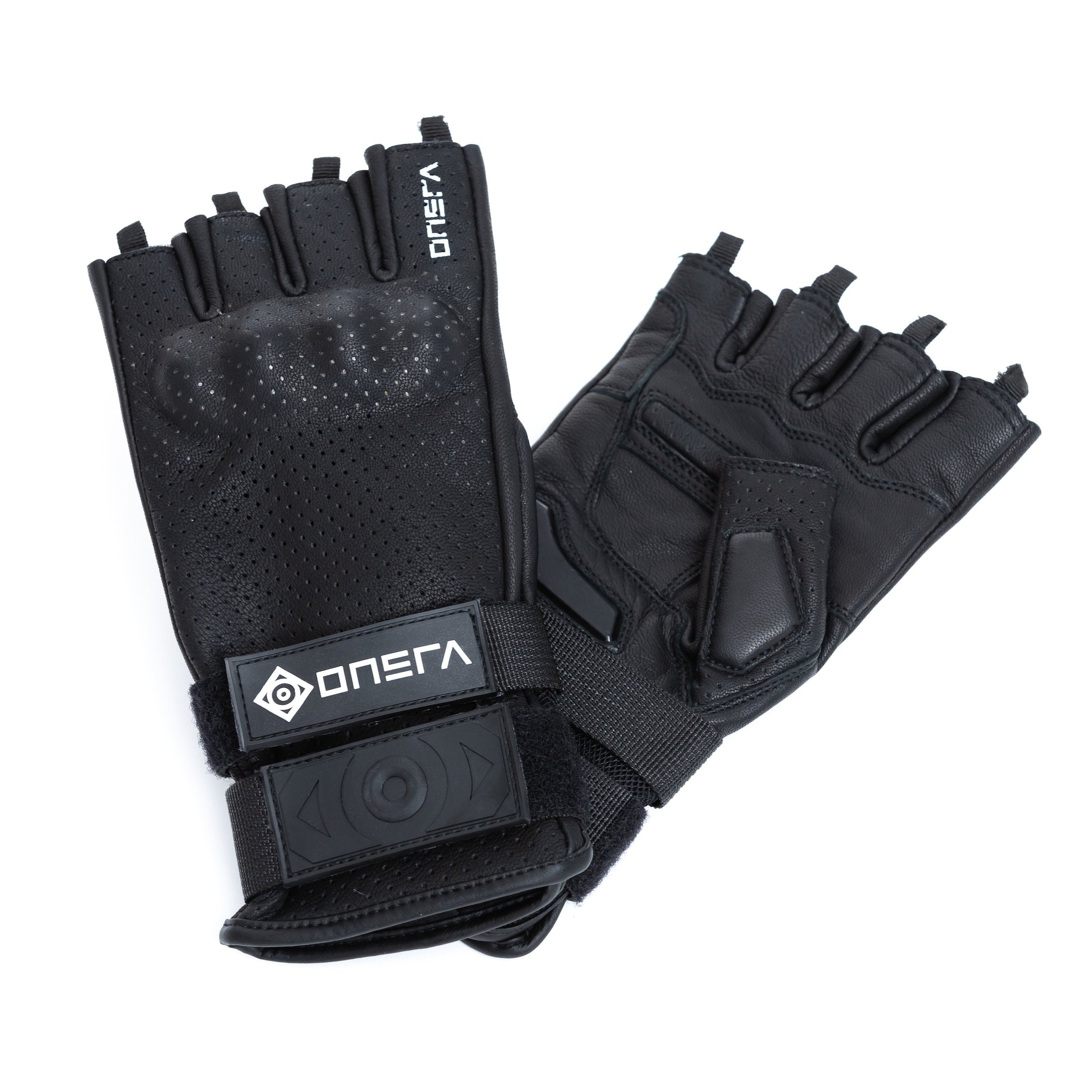 Short-fingered protective gloves for electric skateboards.